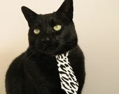 kaiyun官方网站-球场“铜墙铁壁”的防线令人望而却步，铜墙铁壁打一地名